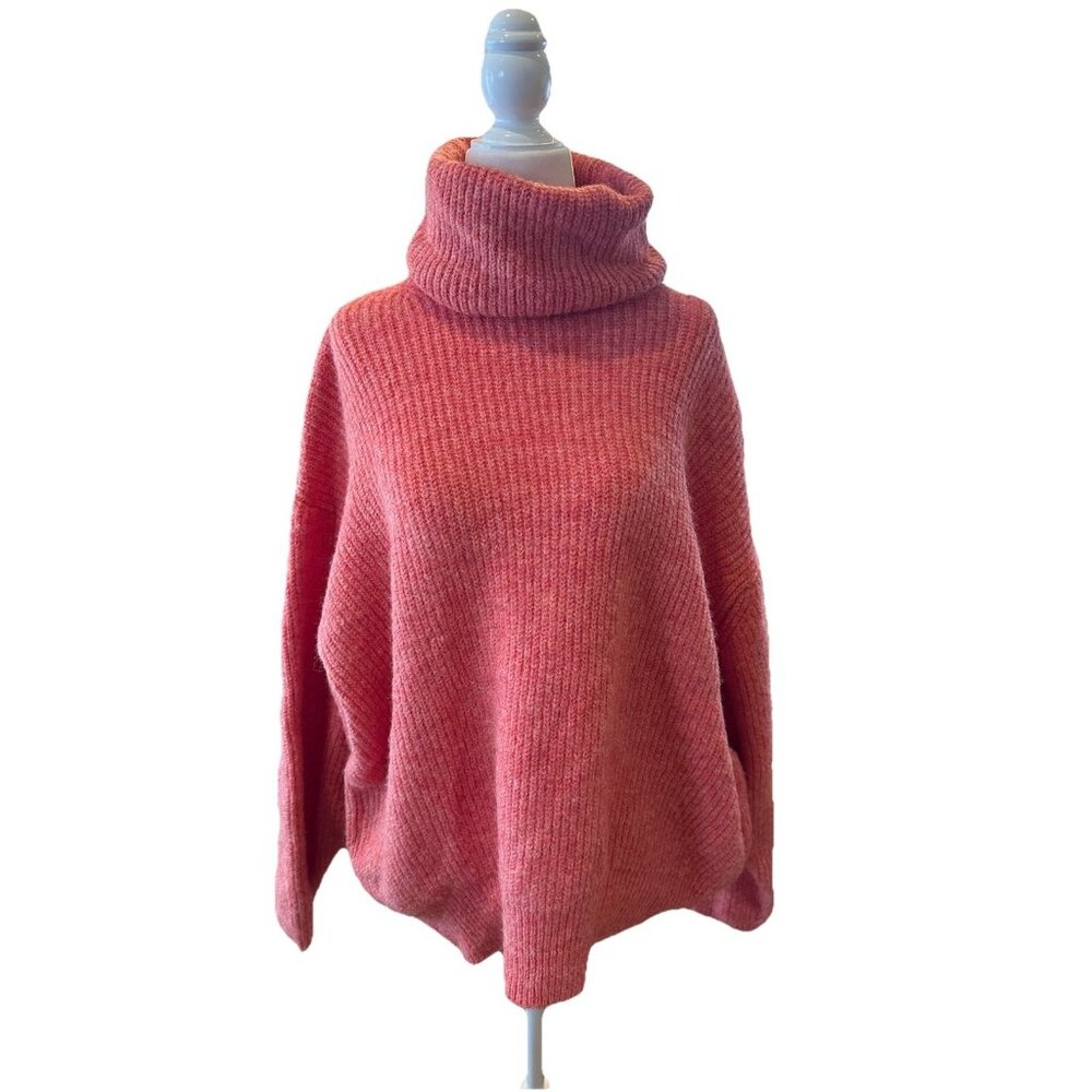 Lyla + Luxe Oversized Cowl Neck Sweater Coral Knit Size M NWT Canadian Brand